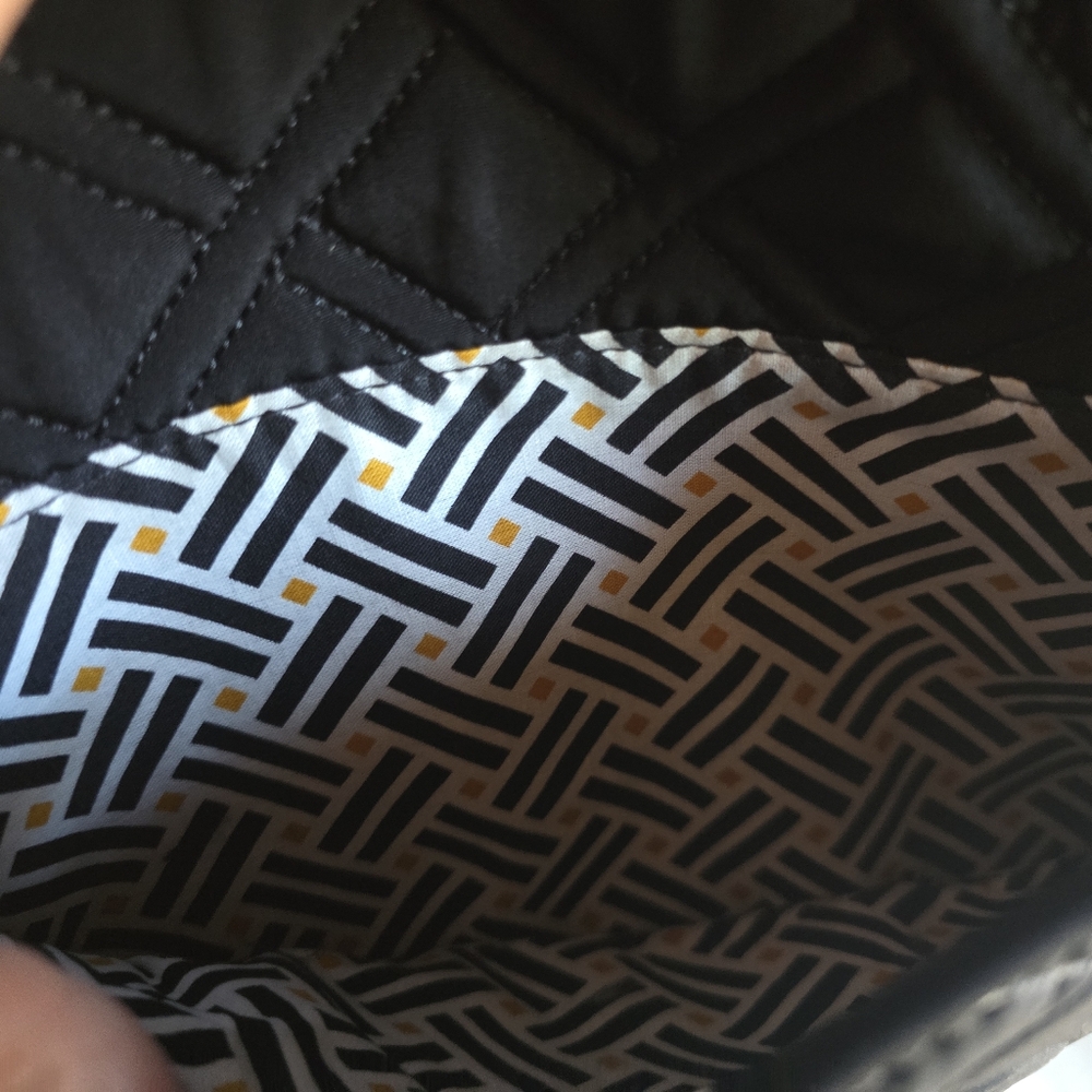 Vera Bradley Black Quilted Shoulder Bag - Picture 5 of 6